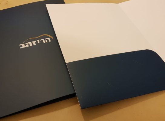 d975d793-06c7-4e1b-bb37-1c884cf2ed95